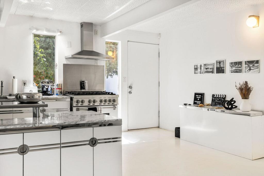 MLS #219132073PS image #12