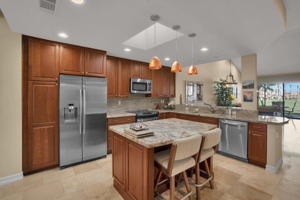 MLS #219132137DA image #2