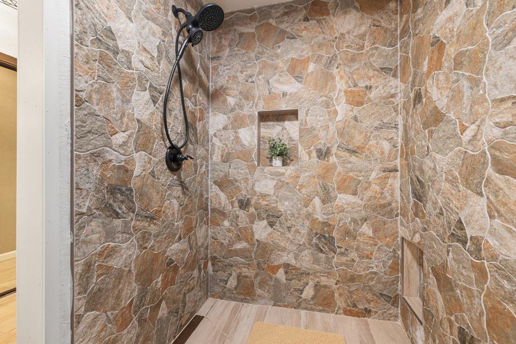 MLS #219132194DA image #39