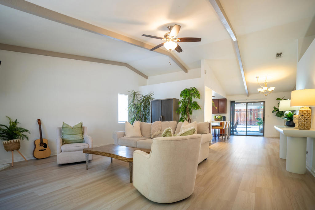 MLS #219132232DA image #2