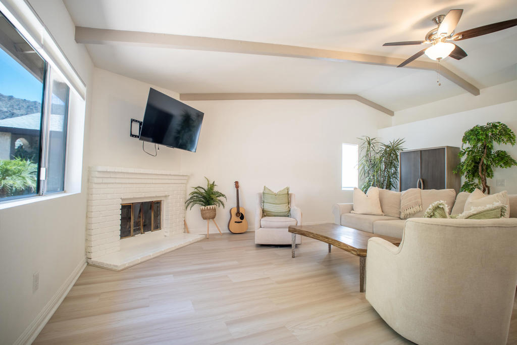 MLS #219132232DA image #3