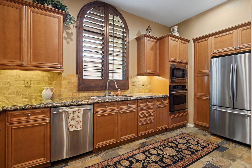 MLS #219132238DA image #3