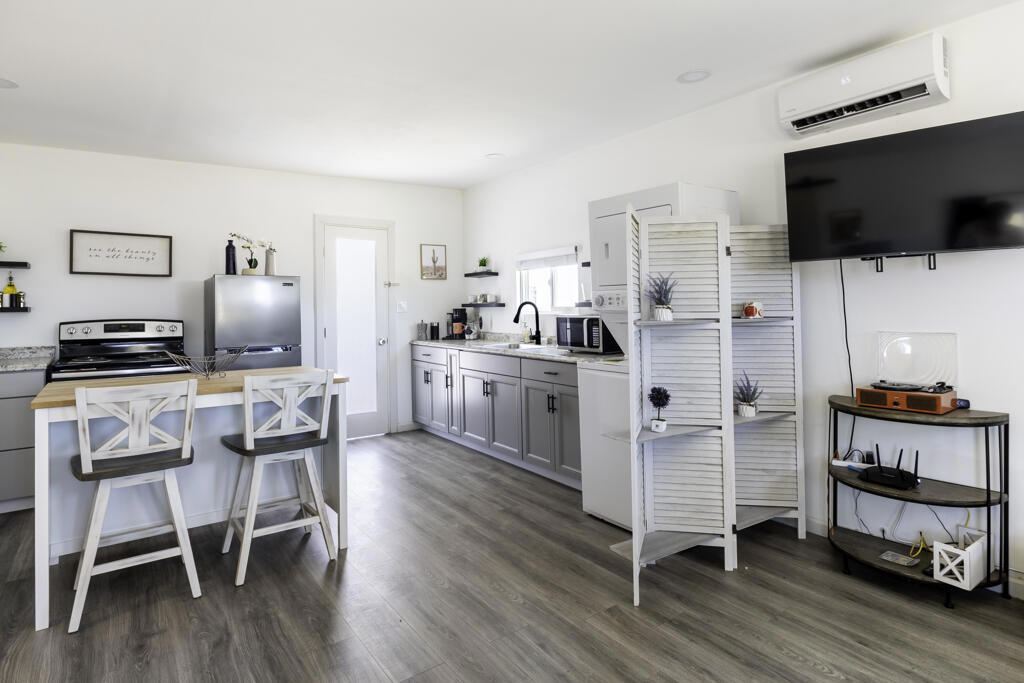 MLS #219132247PS image #9