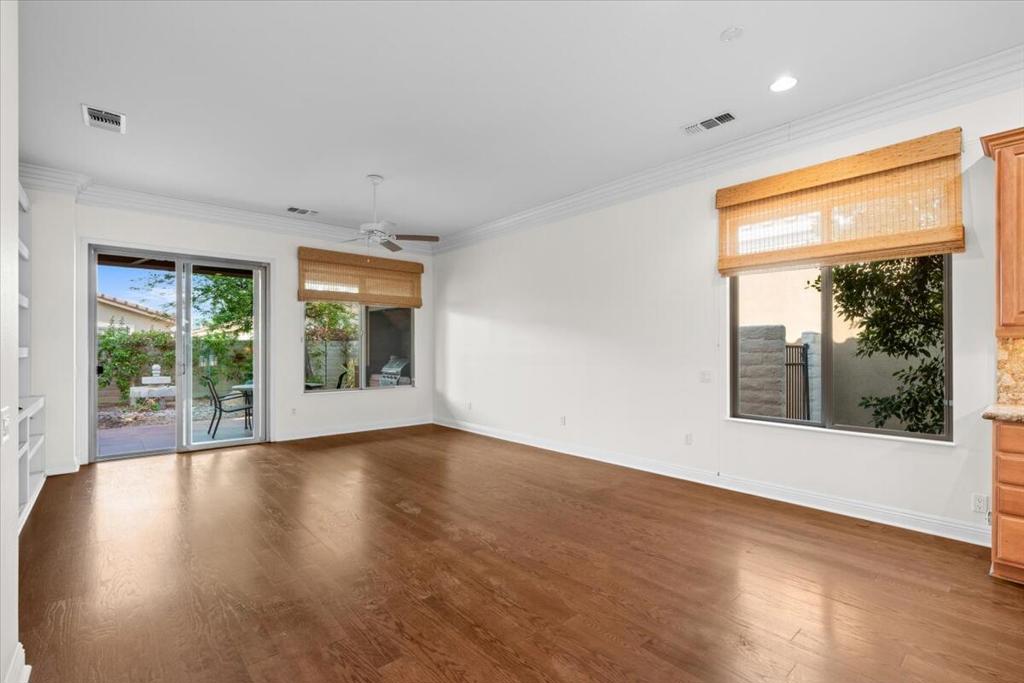 MLS #219132300DA image #6