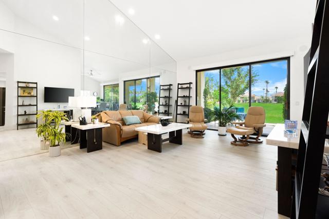 MLS #219132320DA image #3