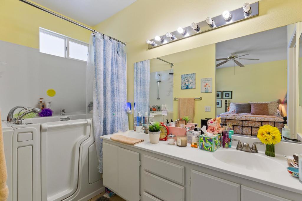 MLS #219132324DA image #12