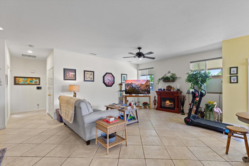 MLS #219132324DA image #3