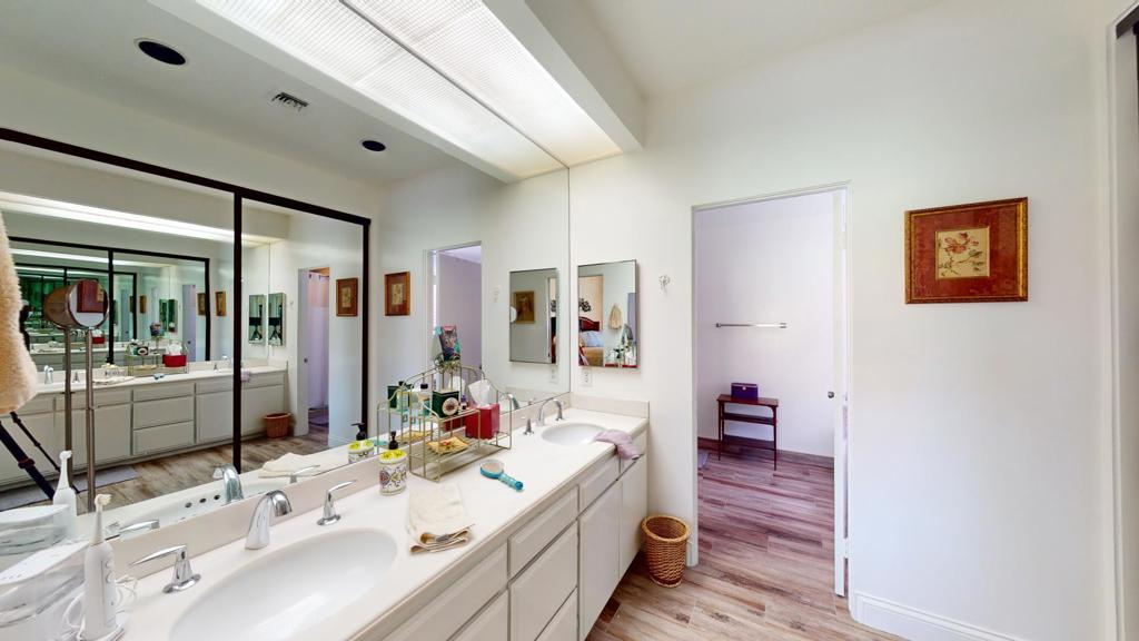 MLS #219132386DA image #15