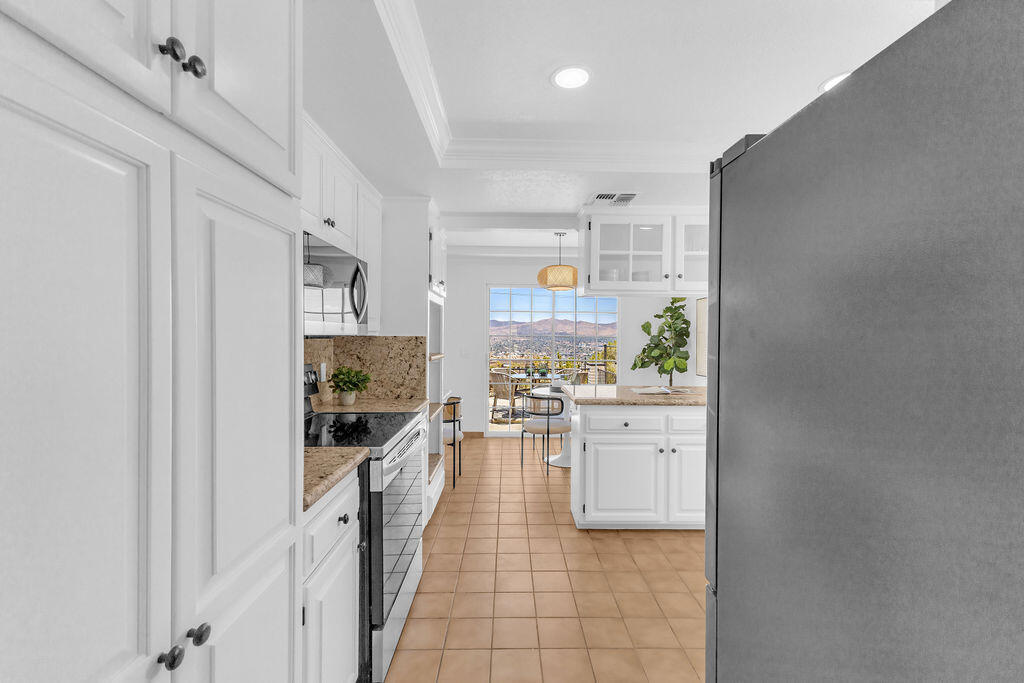 MLS #219132437DA image #11