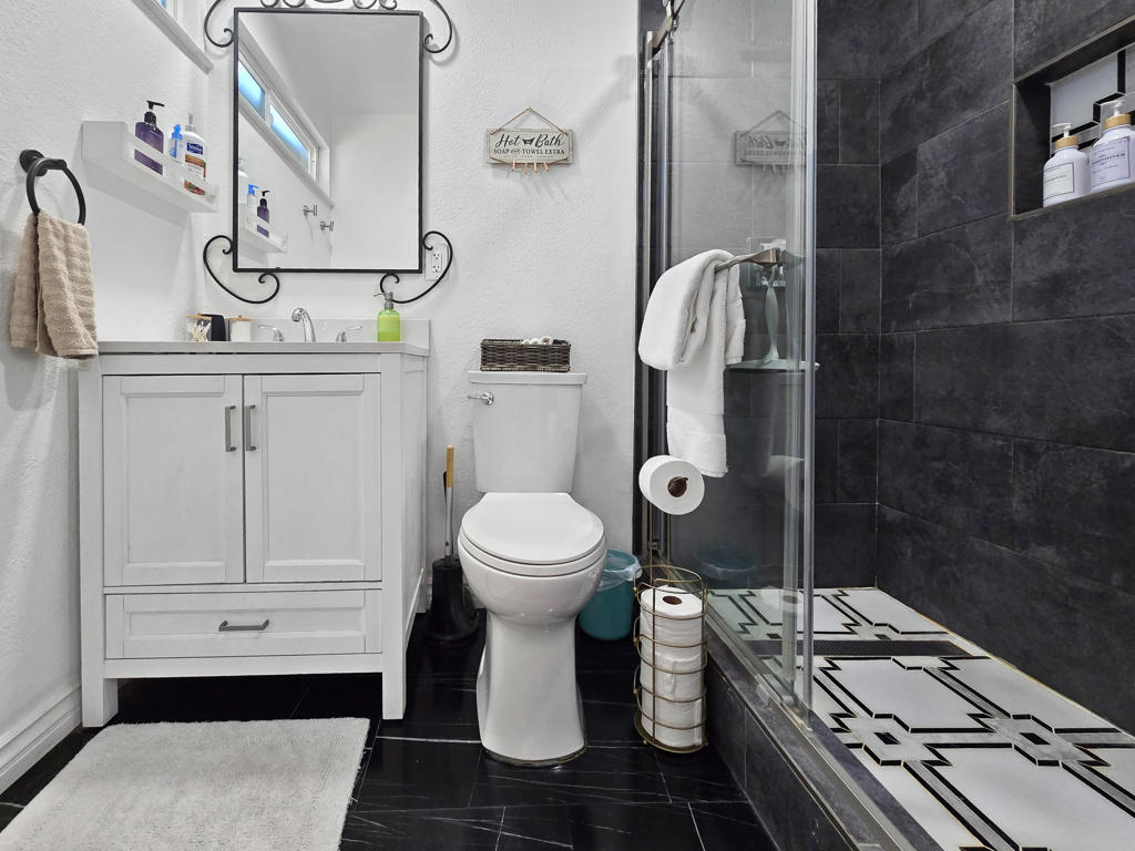 MLS #219132438DA image #17