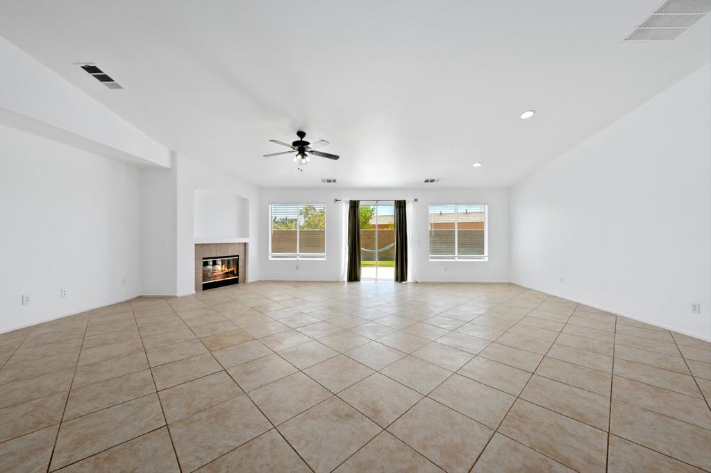 MLS #219132461DA image #3