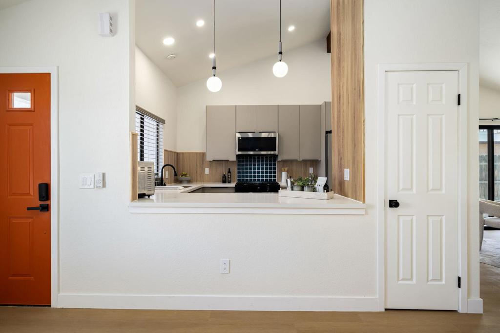 MLS #219132465PS image #6