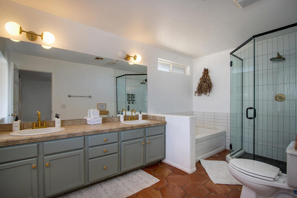 MLS #219132521PS image #16