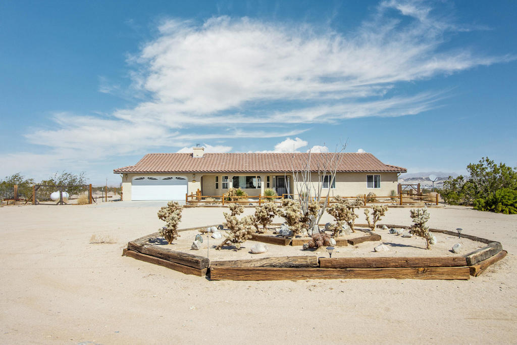 MLS #219132521PS image #2