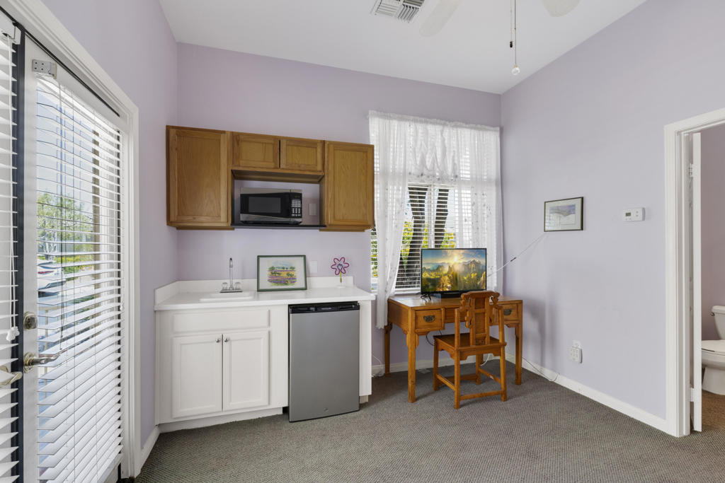 MLS #219132525DA image #27