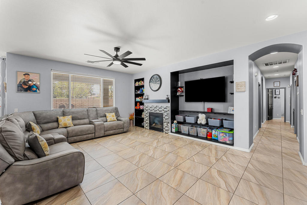 MLS #219132557DA image #10