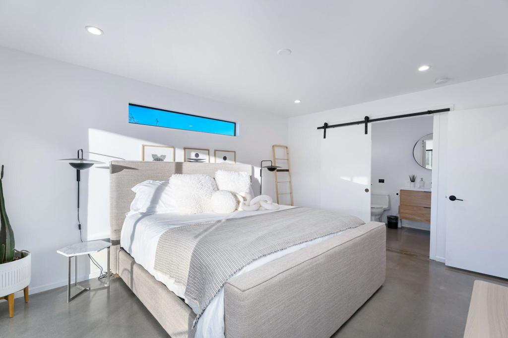 MLS #219132581DA image #22