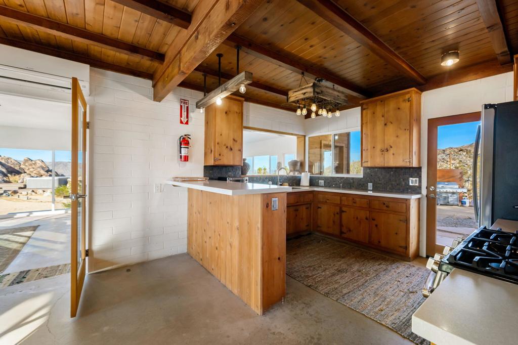 MLS #219132582DA image #17