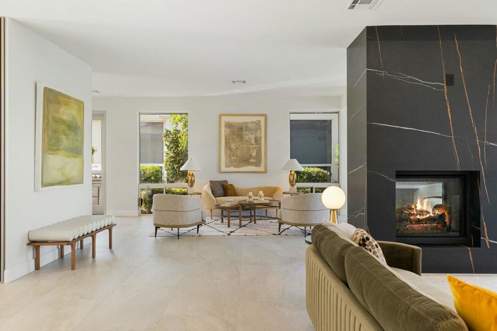 MLS #219132624DA image #10