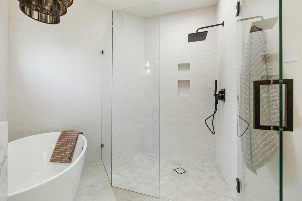 MLS #219132624DA image #32