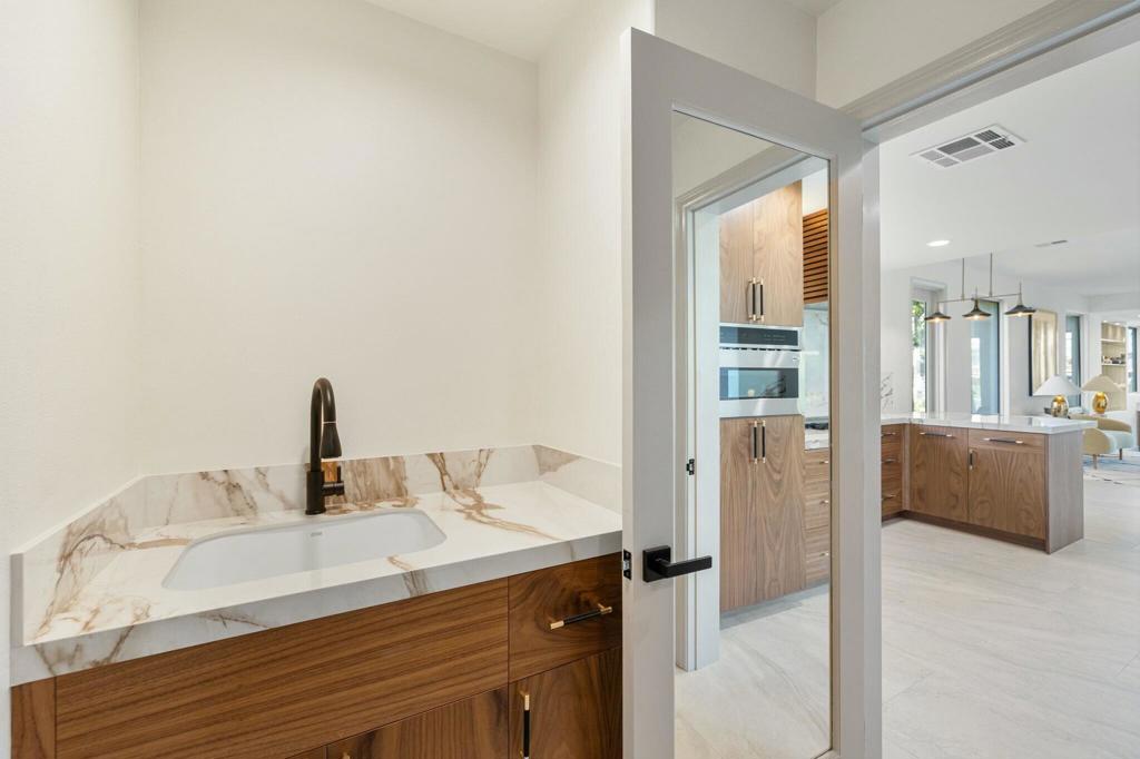 MLS #219132624DA image #38