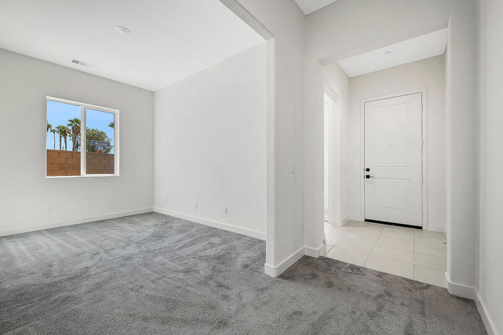 MLS #219132652DA image #4