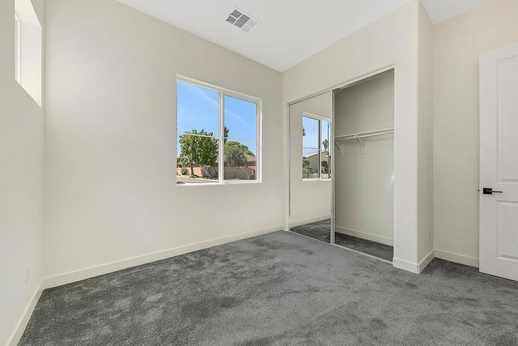 MLS #219132652DA image #5