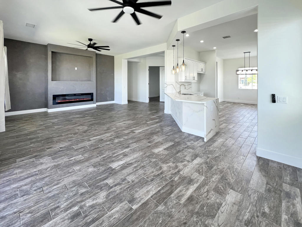 MLS #219132700DA image #10