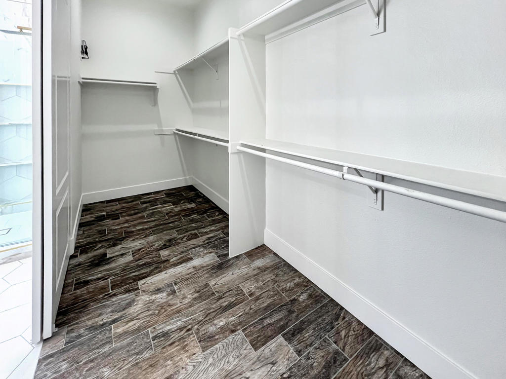 MLS #219132700DA image #16