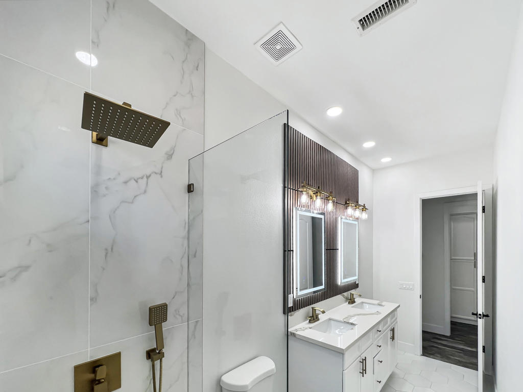 MLS #219132700DA image #23