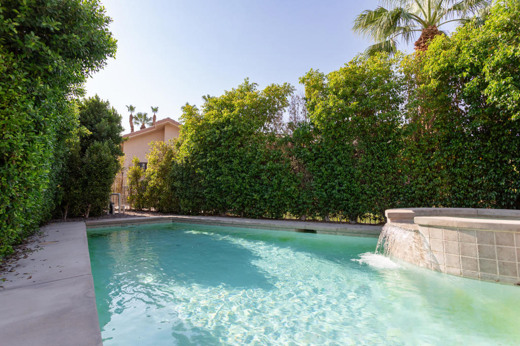 MLS #219132718DA image #1