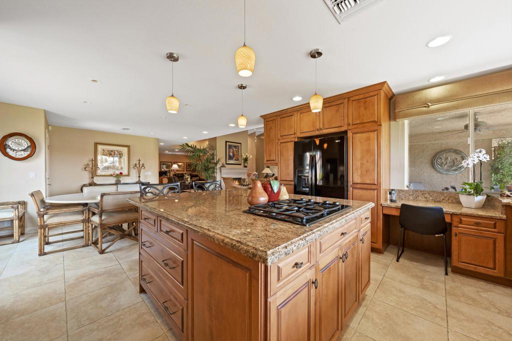 MLS #219132880DA image #4