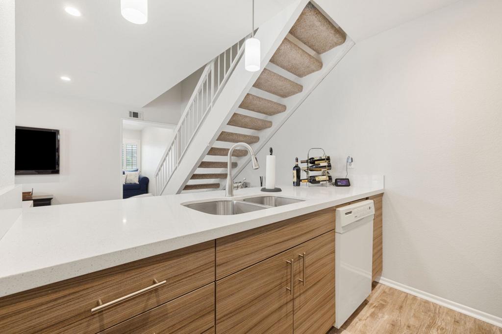 MLS #219132924DA image #1