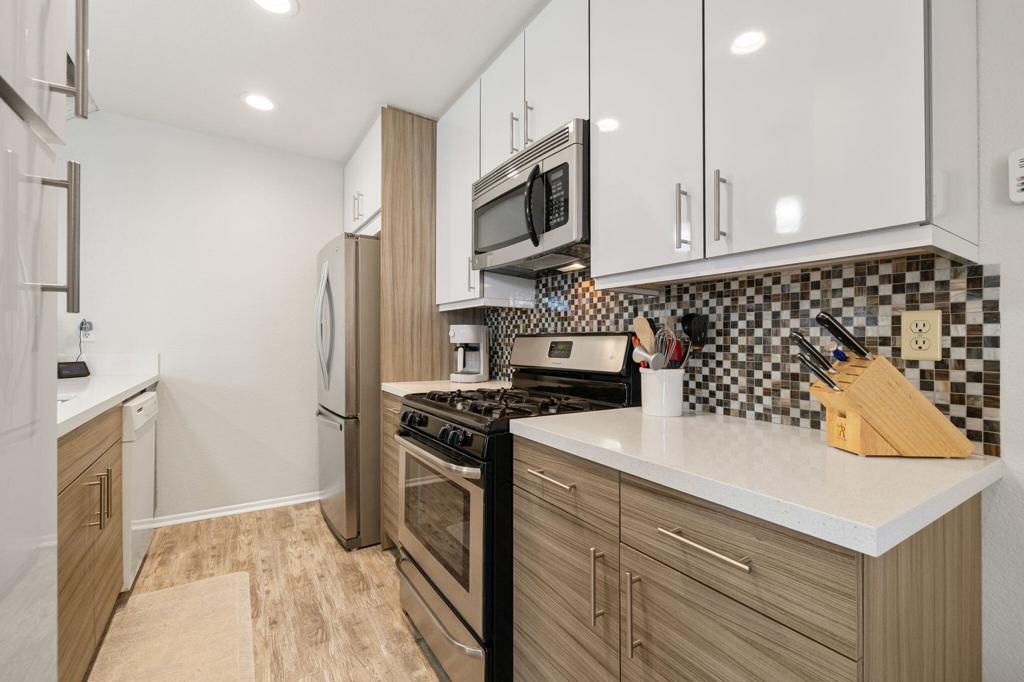 MLS #219132924DA image #16