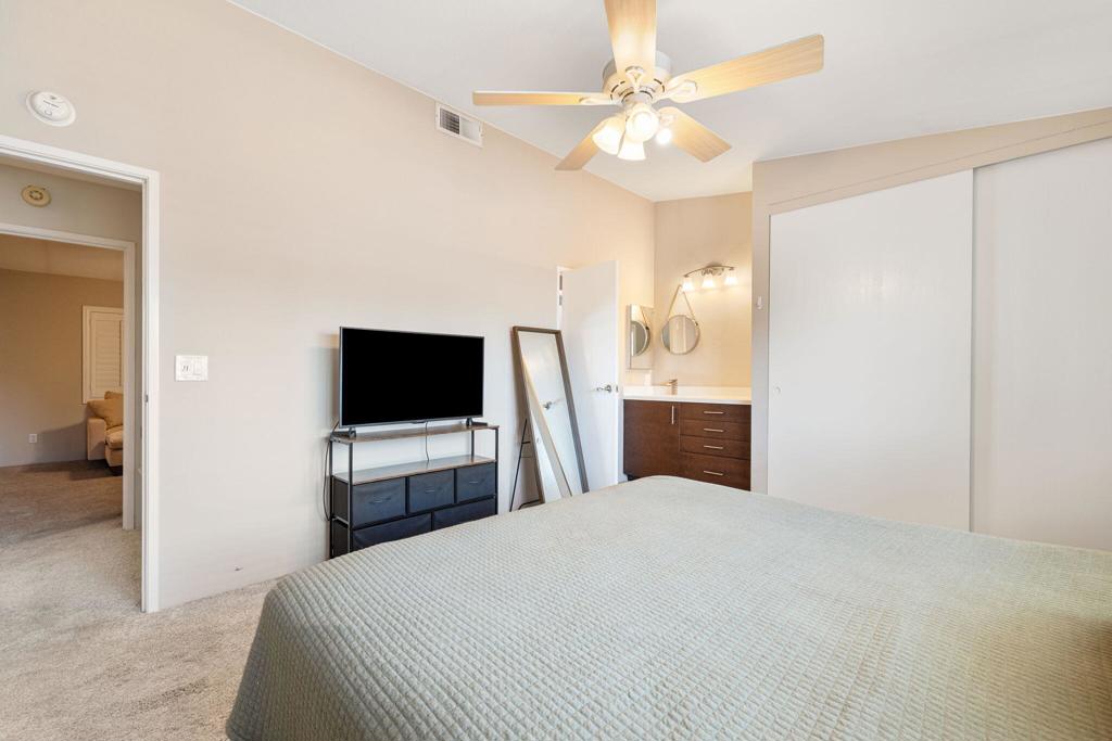 MLS #219132924DA image #24