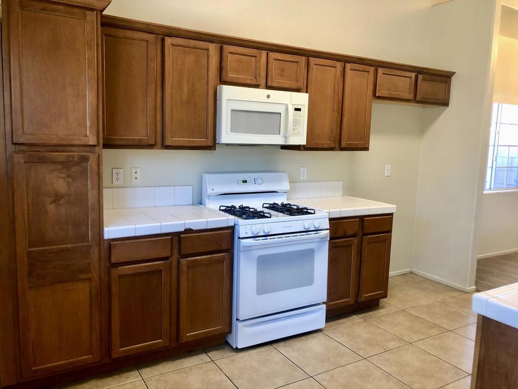 MLS #219132954DA image #2