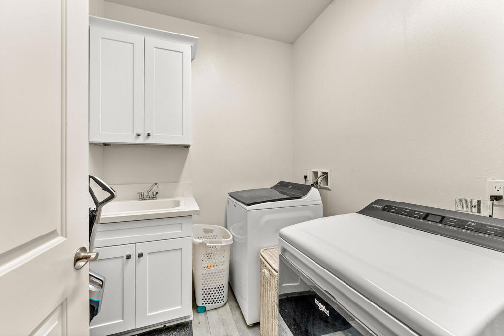 MLS #219132997DA image #21