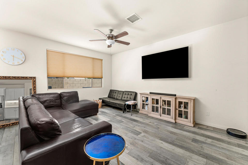 MLS #219132997DA image #9