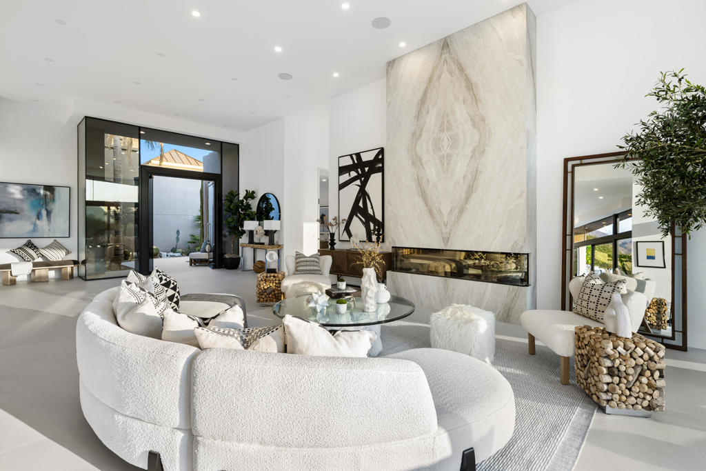 MLS #219133074DA image #12