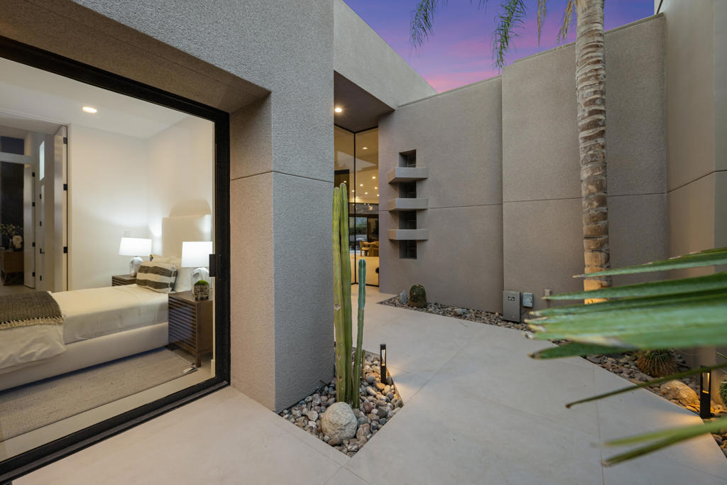 MLS #219133074DA image #3