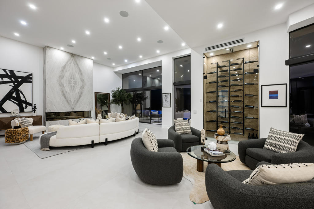 MLS #219133074DA image #5