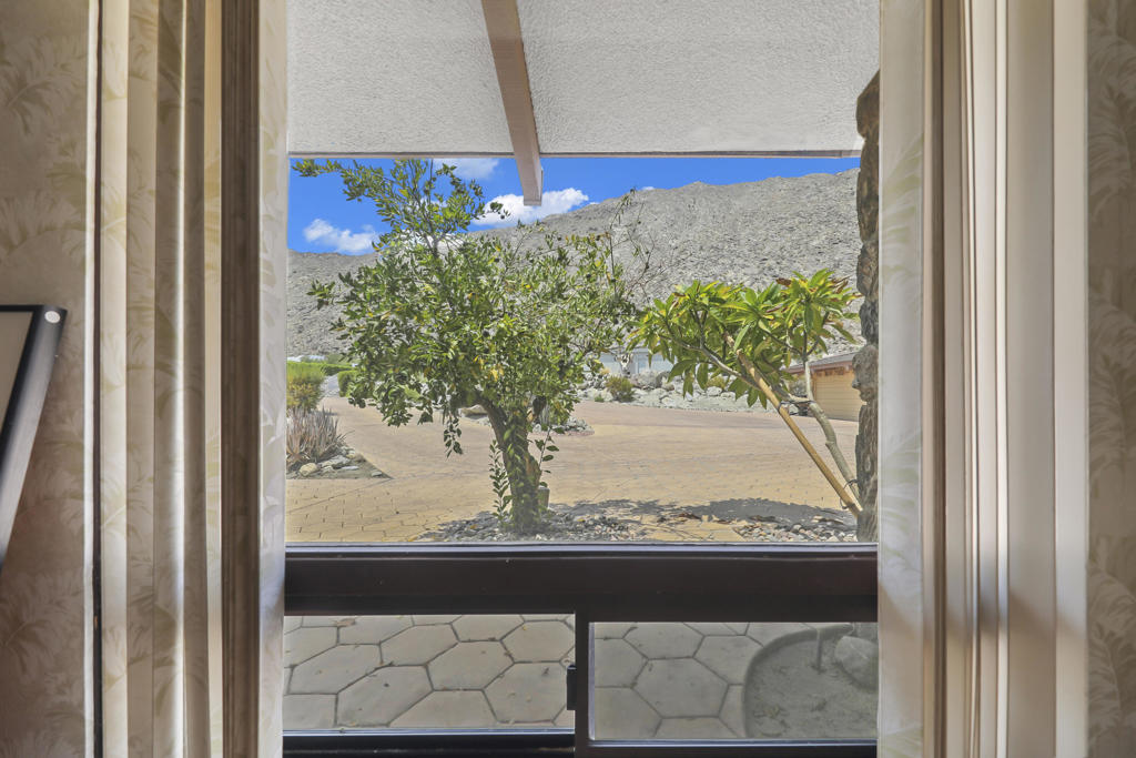 MLS #219133089DA image #5