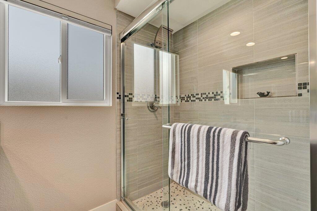 MLS #219133095DA image #16