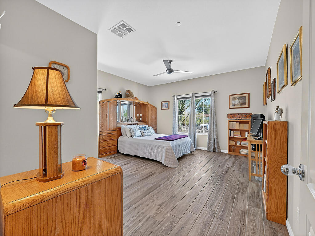 MLS #219133099PS image #9