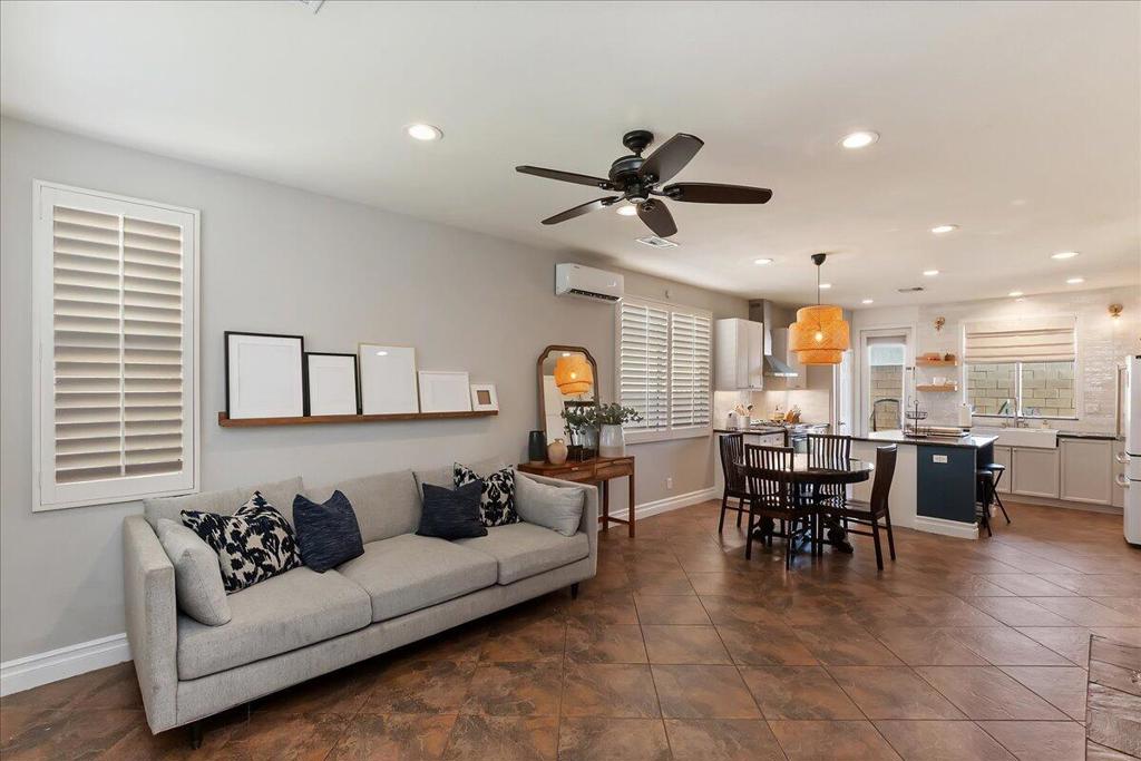 MLS #219133102DA image #5