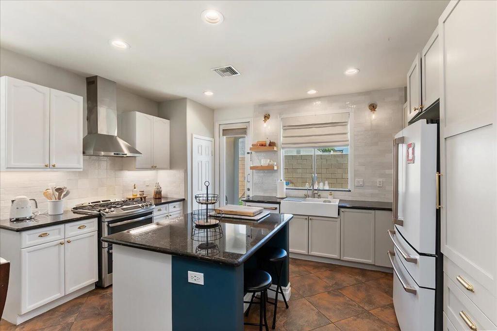 MLS #219133102DA image #9