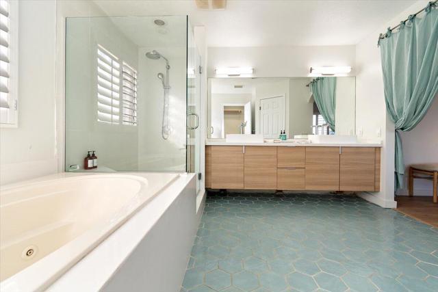 MLS #219133138DA image #16