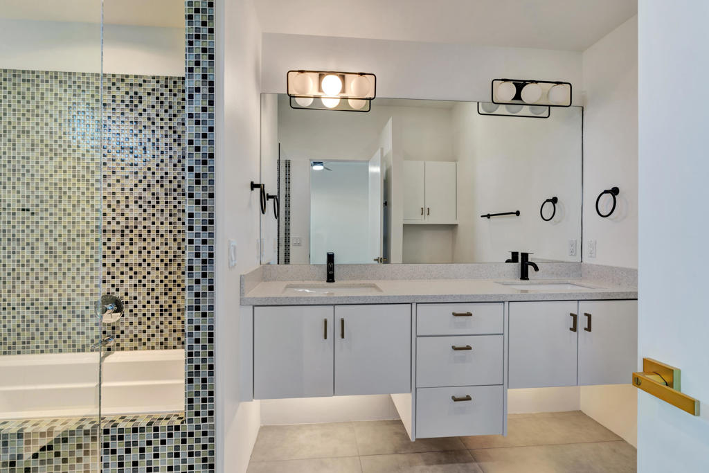 MLS #219133200DA image #12