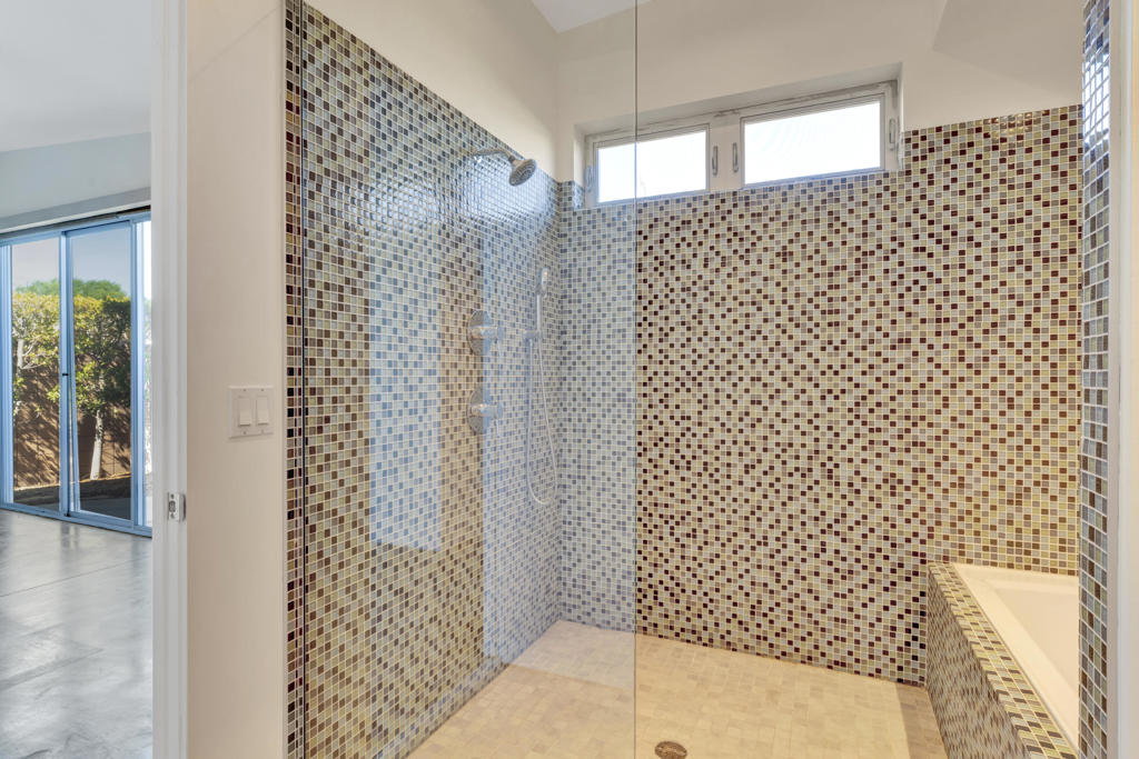 MLS #219133200DA image #17