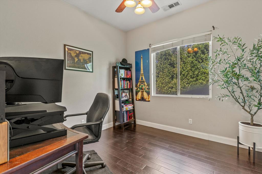 MLS #219133224DA image #9